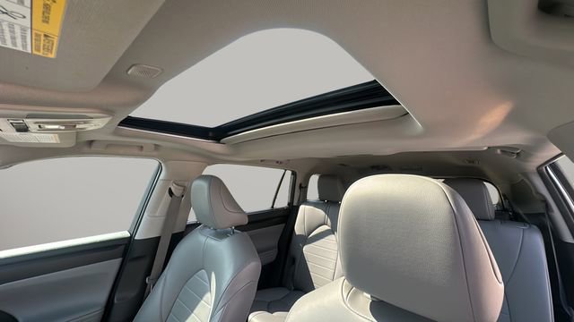 Used 2023 Toyota Highlander XLE FWD image 13
