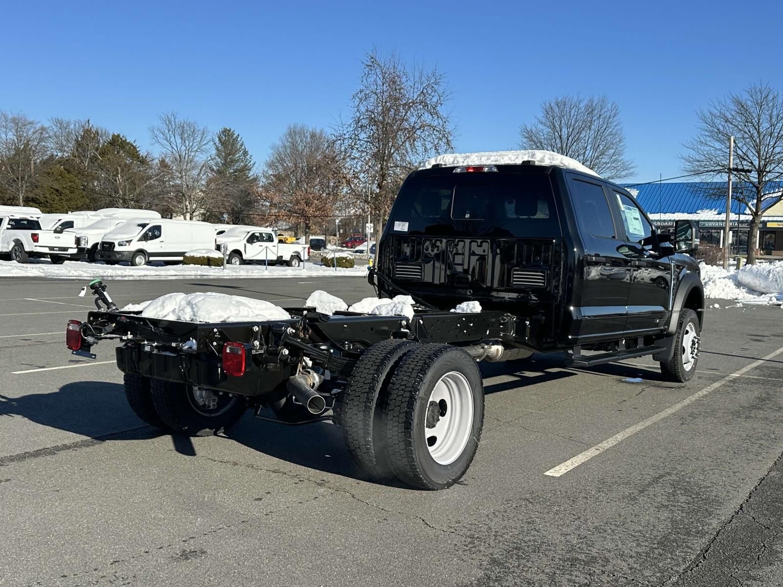 New 2025 Ford F550 4x4 Crew Cab Super Duty image 2