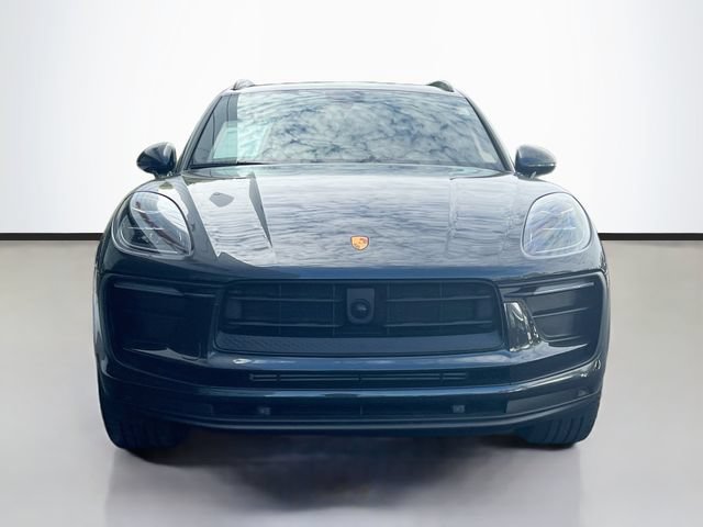 Certified 2024 Porsche Macan AWD/4WD image 33