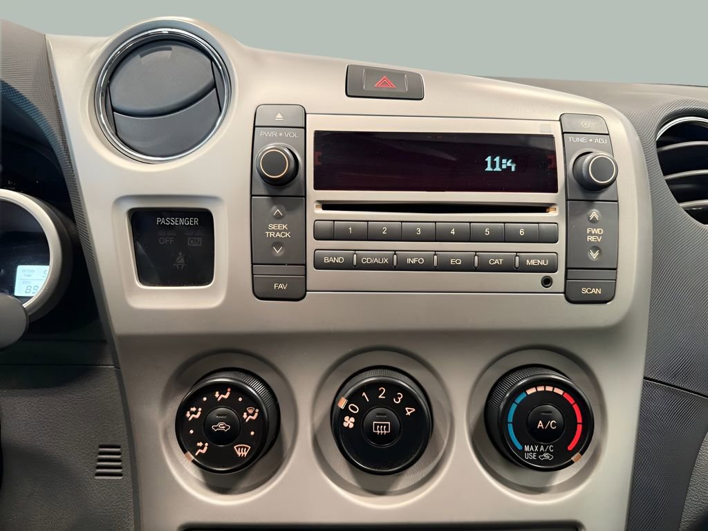 Used 2009 Pontiac Vibe w/ Preferred Package image 23