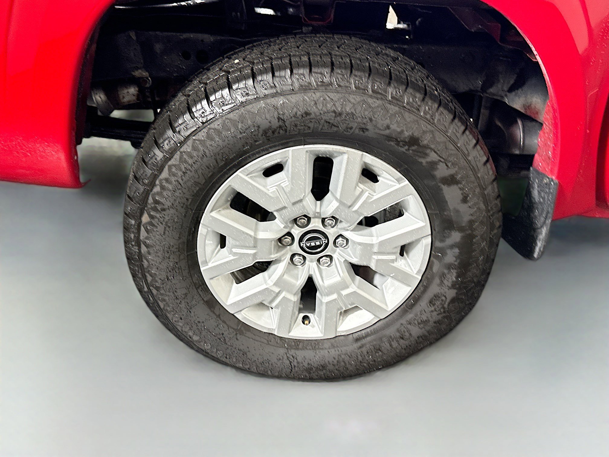 Used 2022 Nissan Frontier SV image 33