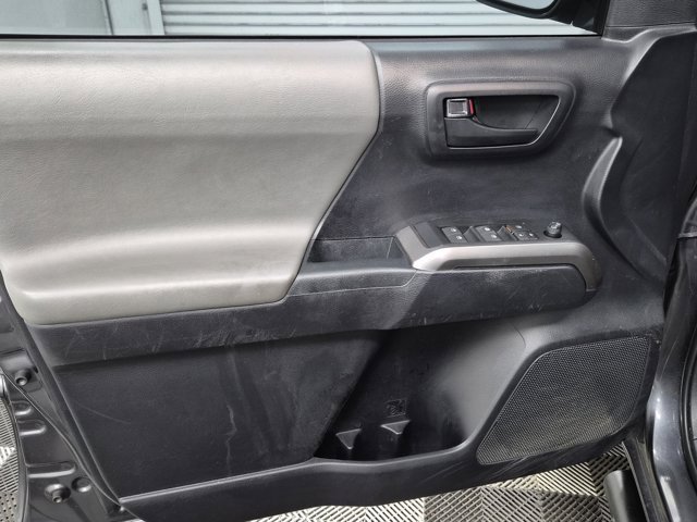 Used 2020 Toyota Tacoma SR5 image 17