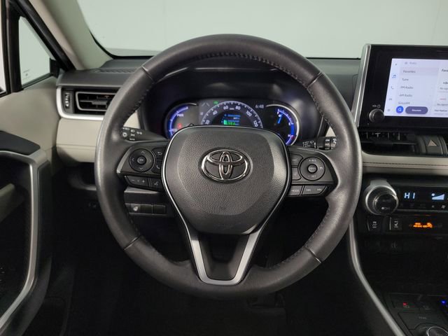 Used 2023 Toyota RAV4 XLE w/ XLE Grade Weather Package AWD/4WD image 21