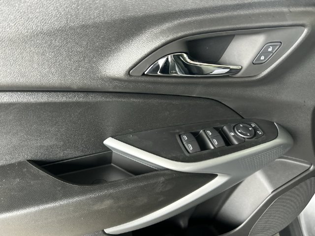 New 2026 Chevrolet Trax LS w/ Driver Confidence Package FWD image 20