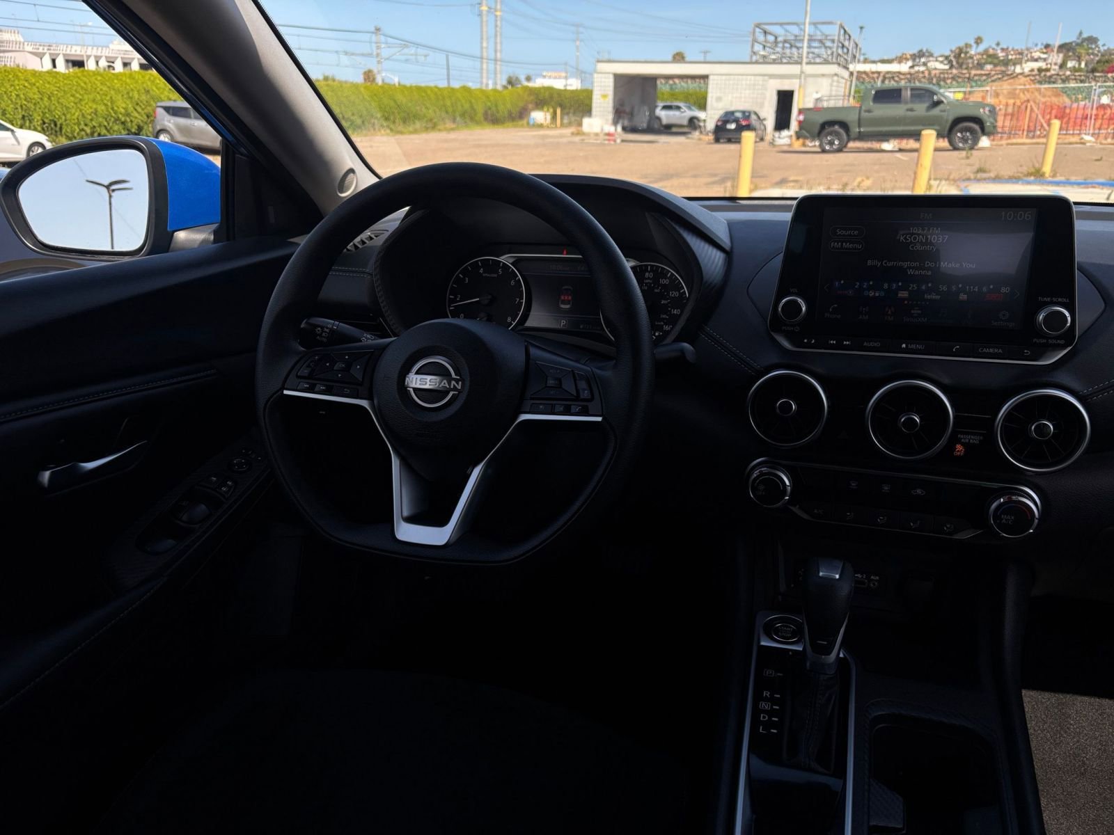 Used 2025 Nissan Sentra SV FWD image 32