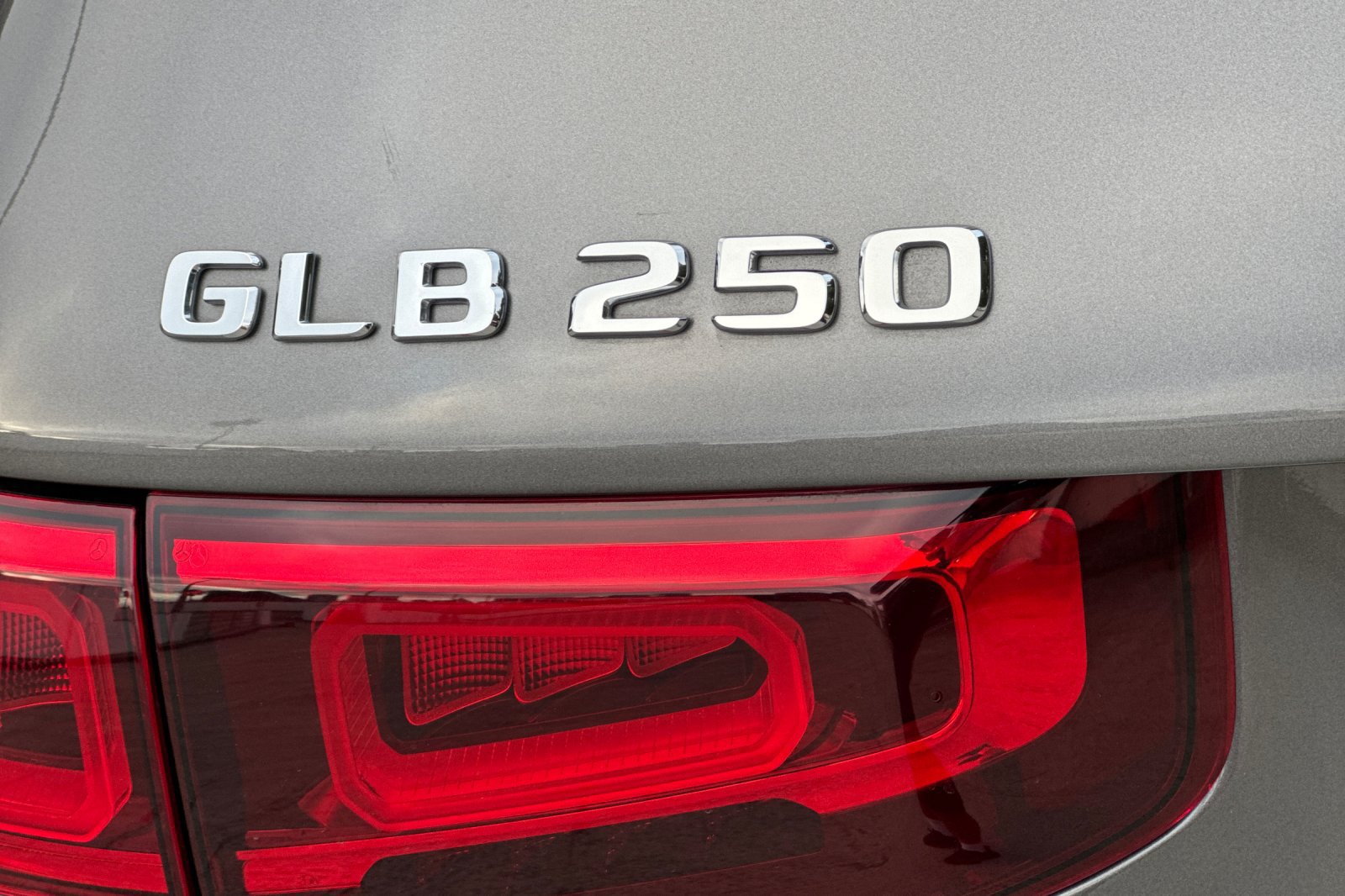 Used 2022 Mercedes-Benz GLB 250 4MATIC image 37