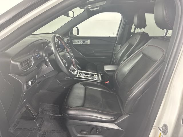 Used 2023 Ford Explorer ST-Line AWD/4WD image 20
