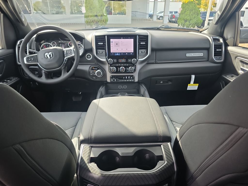 New 2026 RAM 1500 4x4 Crew Cab image 7