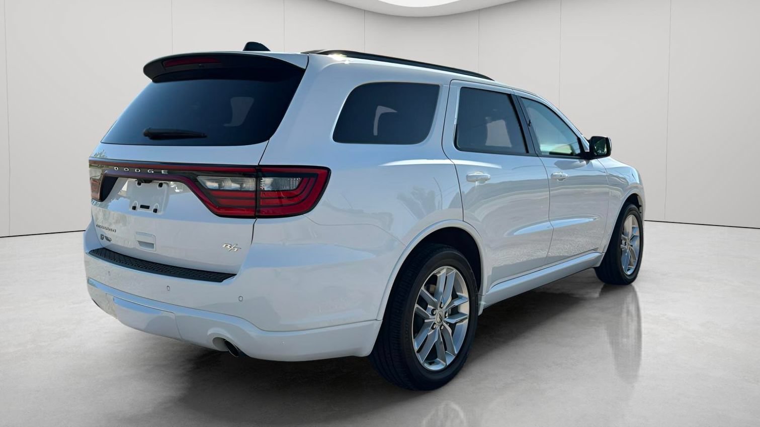 Used 2024 Dodge Durango R/T AWD/4WD image 4