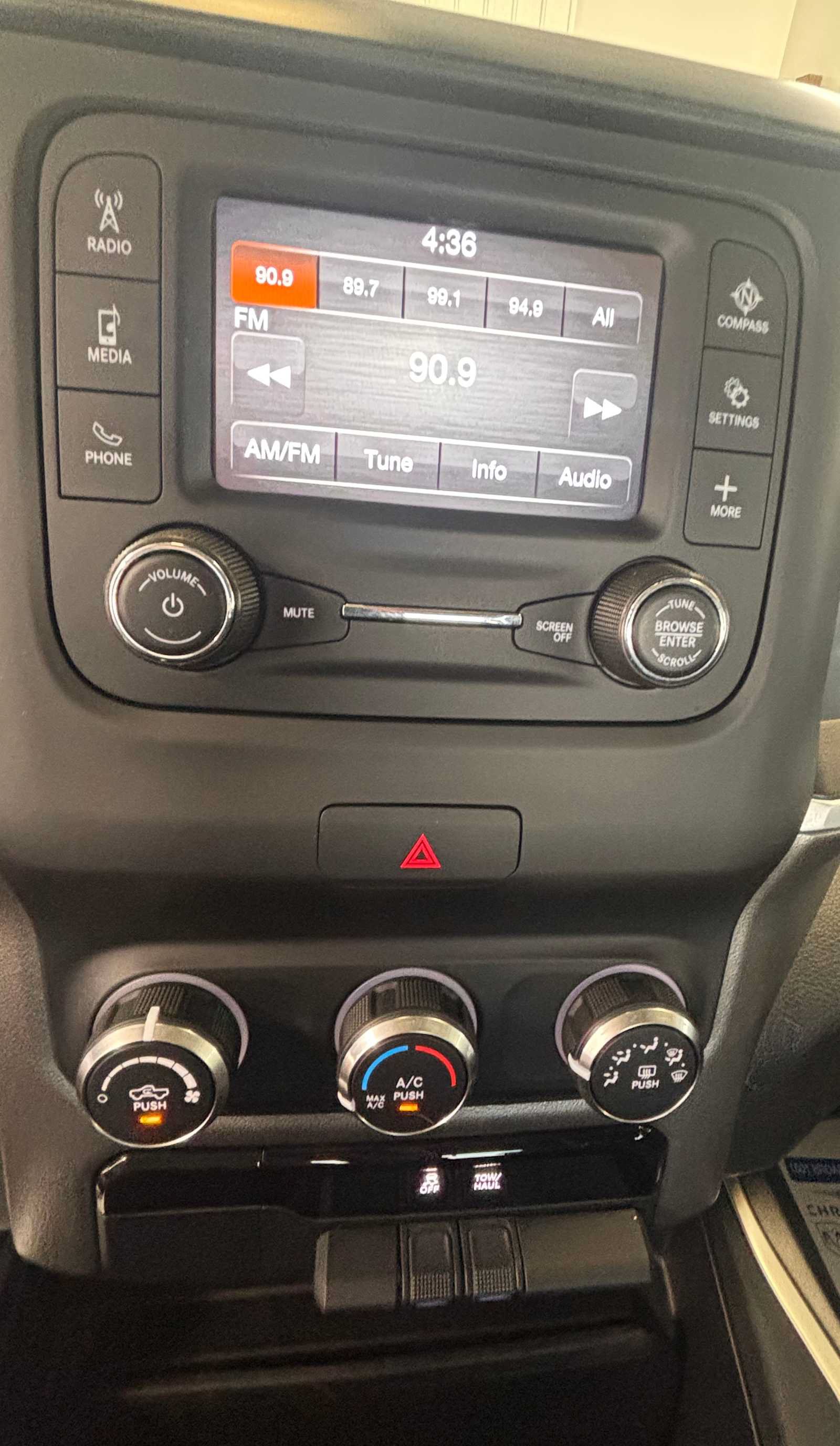 Used 2020 RAM 1500 HFE RWD image 20