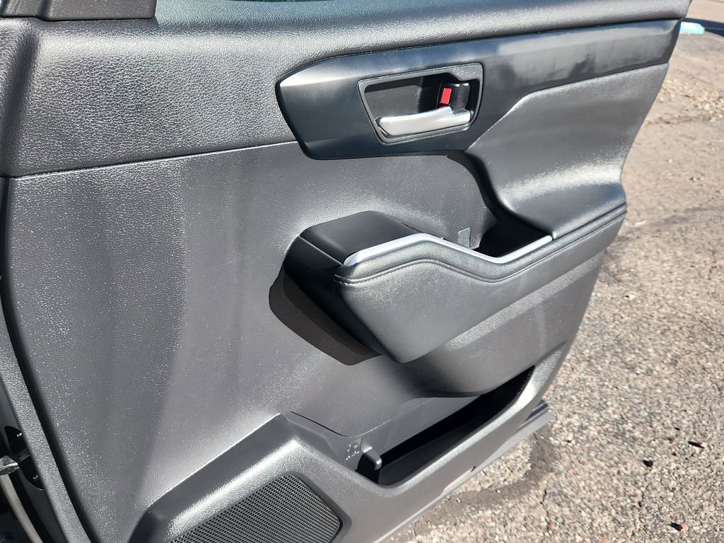 Used 2023 Toyota Highlander XSE image 16