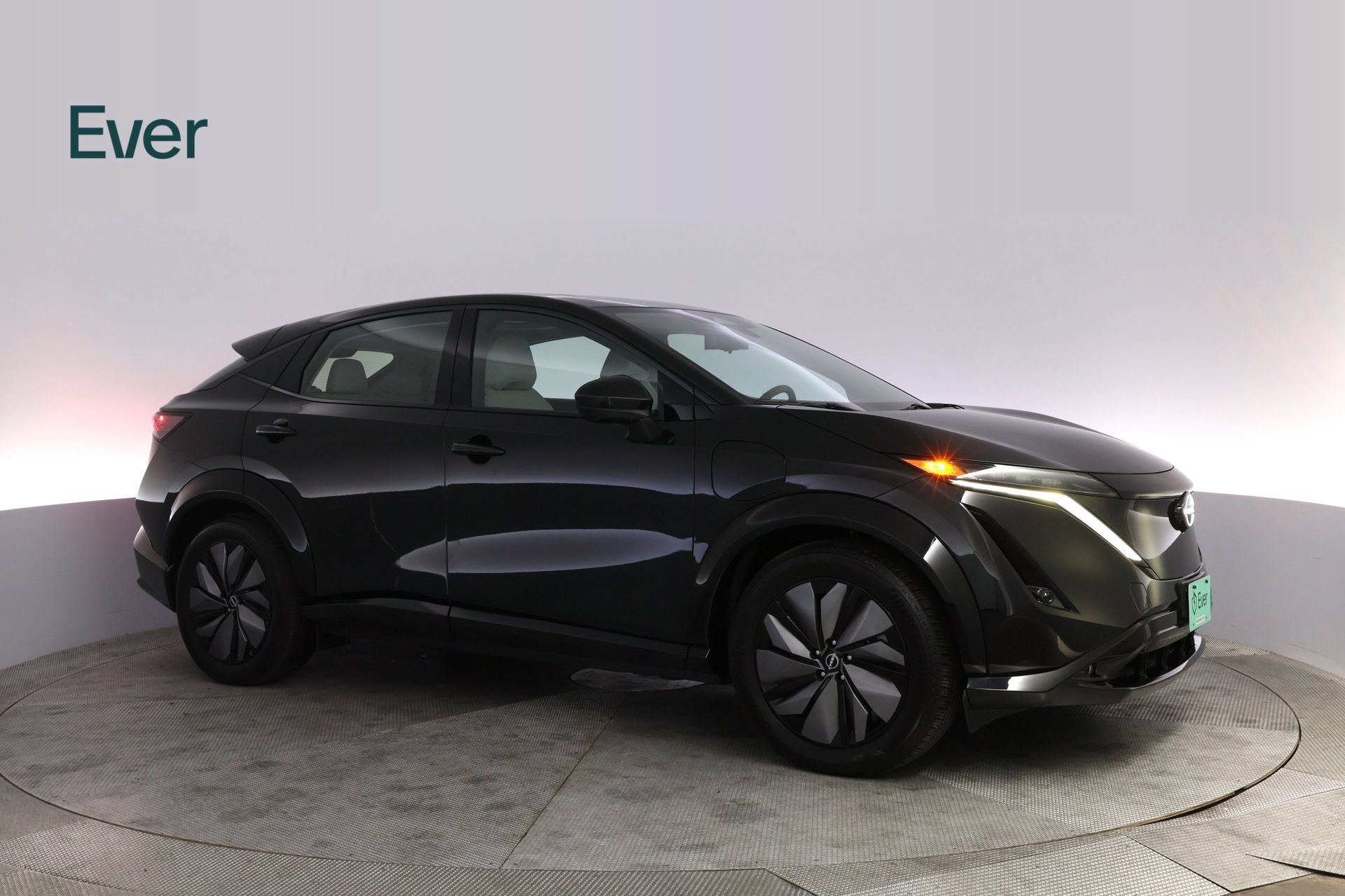 Used 2024 Nissan Ariya AWD image 14