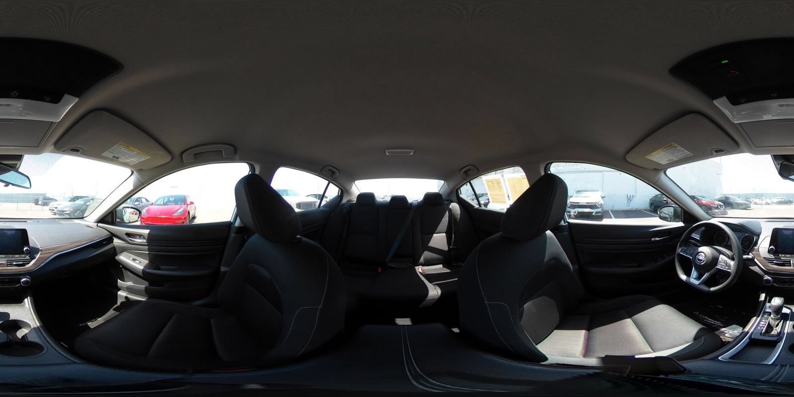 Used 2025 Nissan Altima 2.5 SV FWD image 43