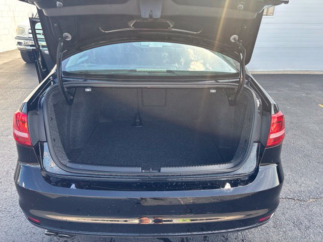 Used 2015 Volkswagen Jetta SE FWD image 23