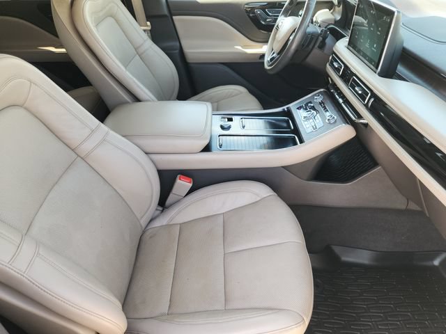 Used 2021 Lincoln Aviator Reserve w/ Elements Package Plus RWD image 13