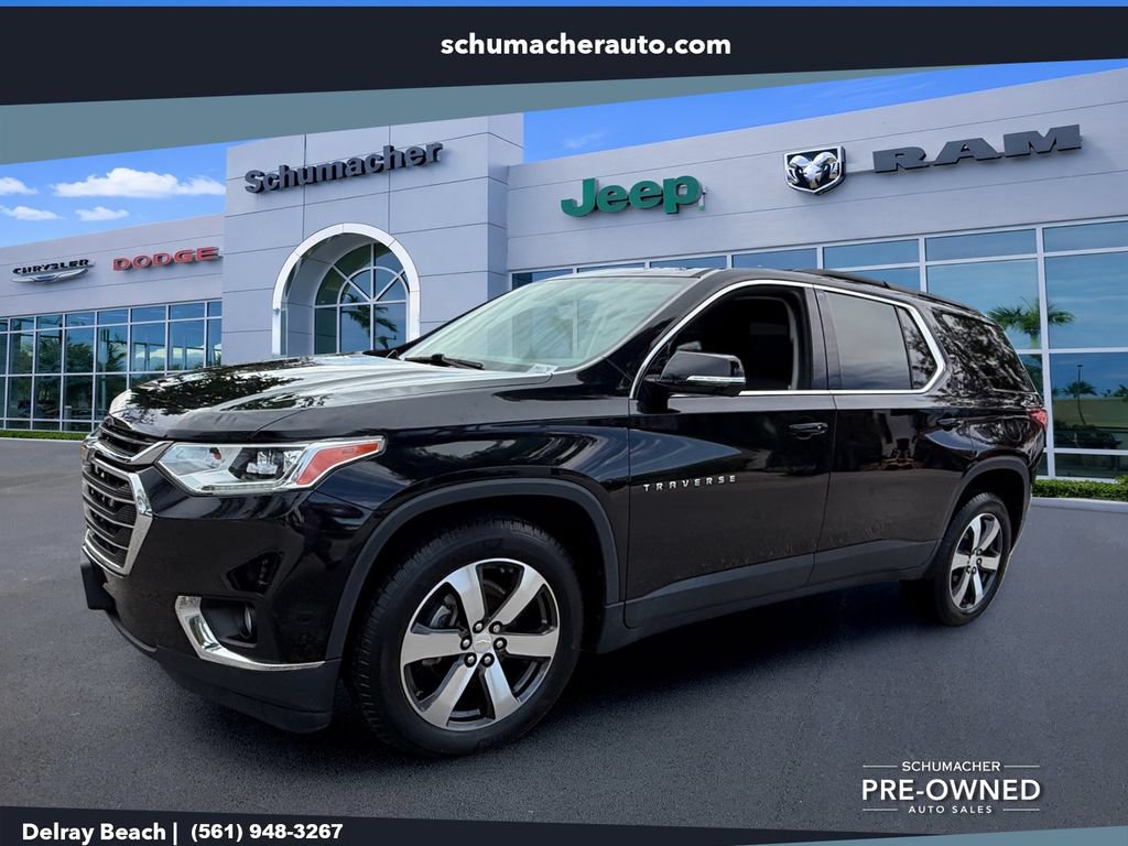 Used 2019 Chevrolet Traverse LT w/ LT Premium Package AWD/4WD image 3