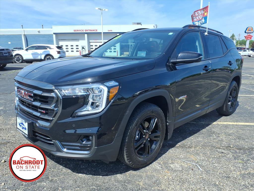 Used 2023 GMC Terrain AT4 w/ Tech Package AWD/4WD image 3