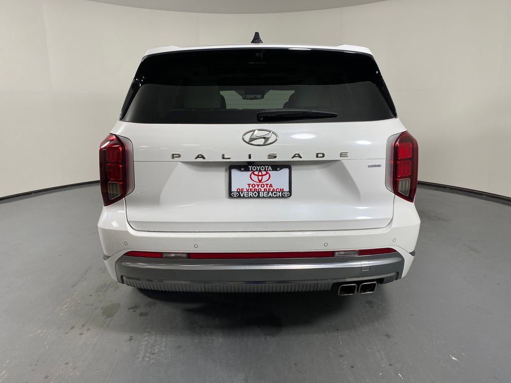 Used 2024 Hyundai Palisade Calligraphy image 5