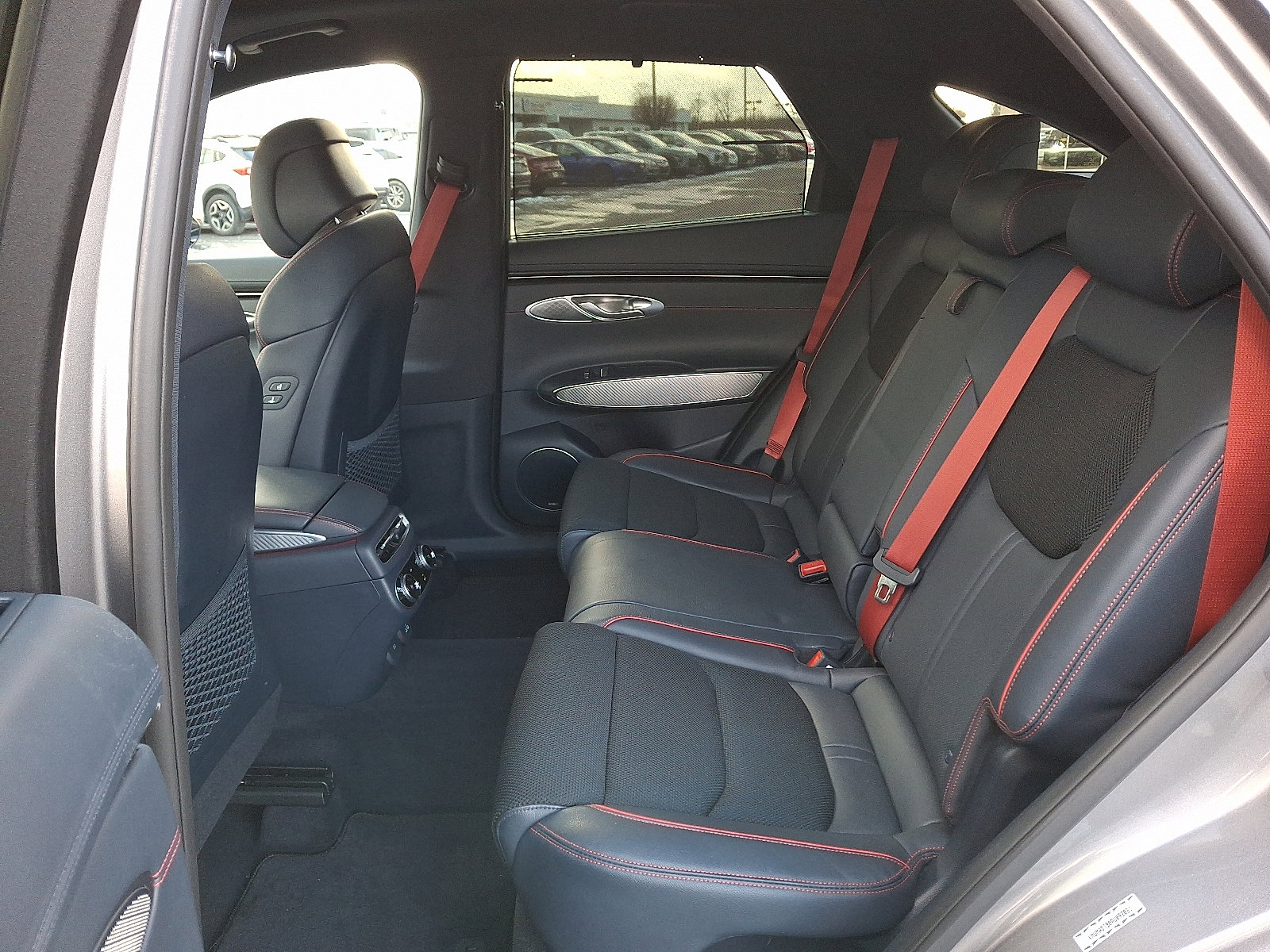 Used 2023 Genesis GV70 2.5T w/ Sport Prestige Package image 10