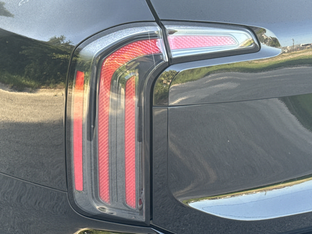 Used 2023 Kia Telluride EX X-Line AWD/4WD image 10