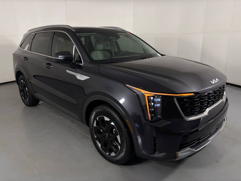 New 2026 Kia Sorento S image 2