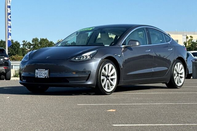 Used 2019 Tesla Model 3 Standard Range RWD image 8