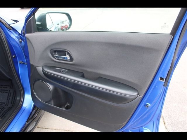 Used 2021 Honda HR-V Sport image 17