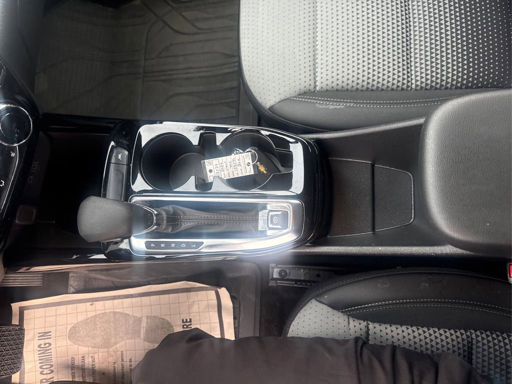 Used 2024 Chevrolet Trax LT w/ Driver Confidence Package FWD image 12