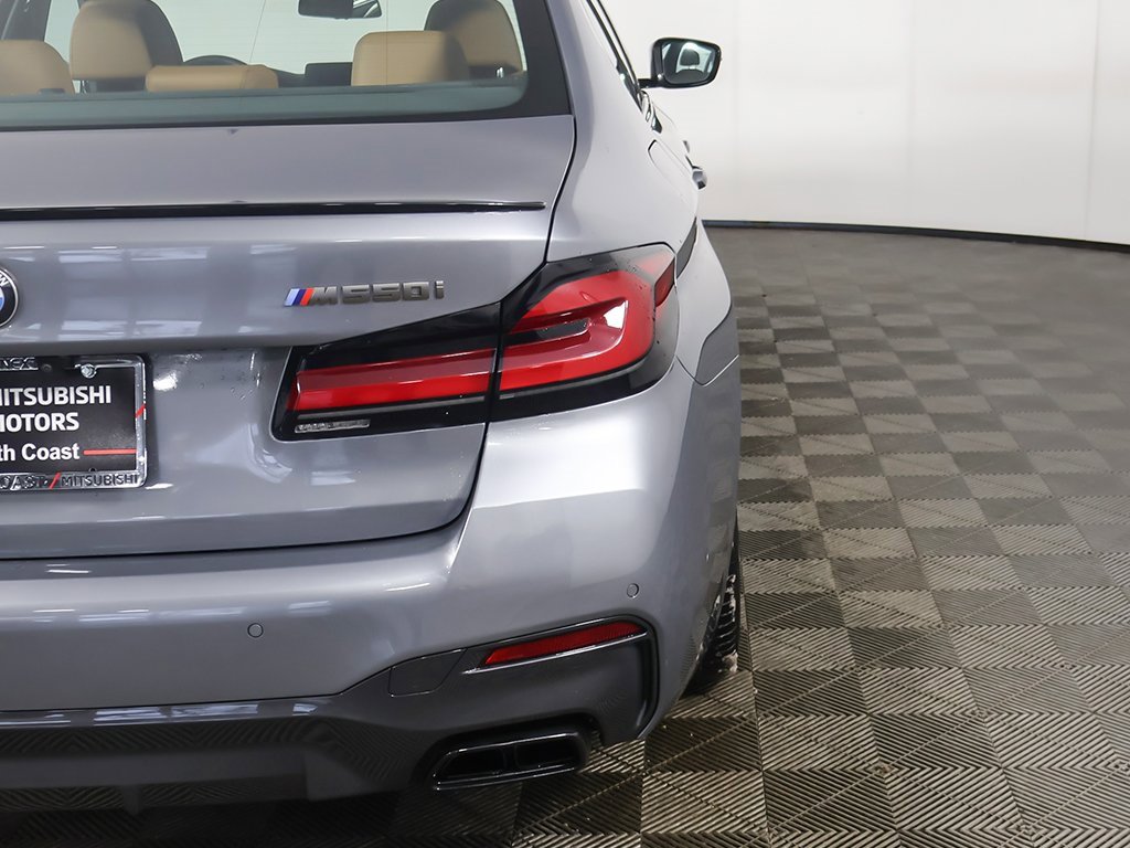 Used 2023 BMW M550i xDrive w/ Shadowloine Package image 17