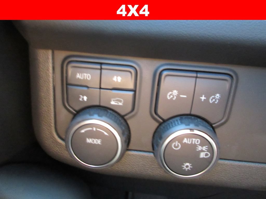 Certified 2024 Chevrolet Tahoe RST w/ Sport Performance Package AWD/4WD image 33