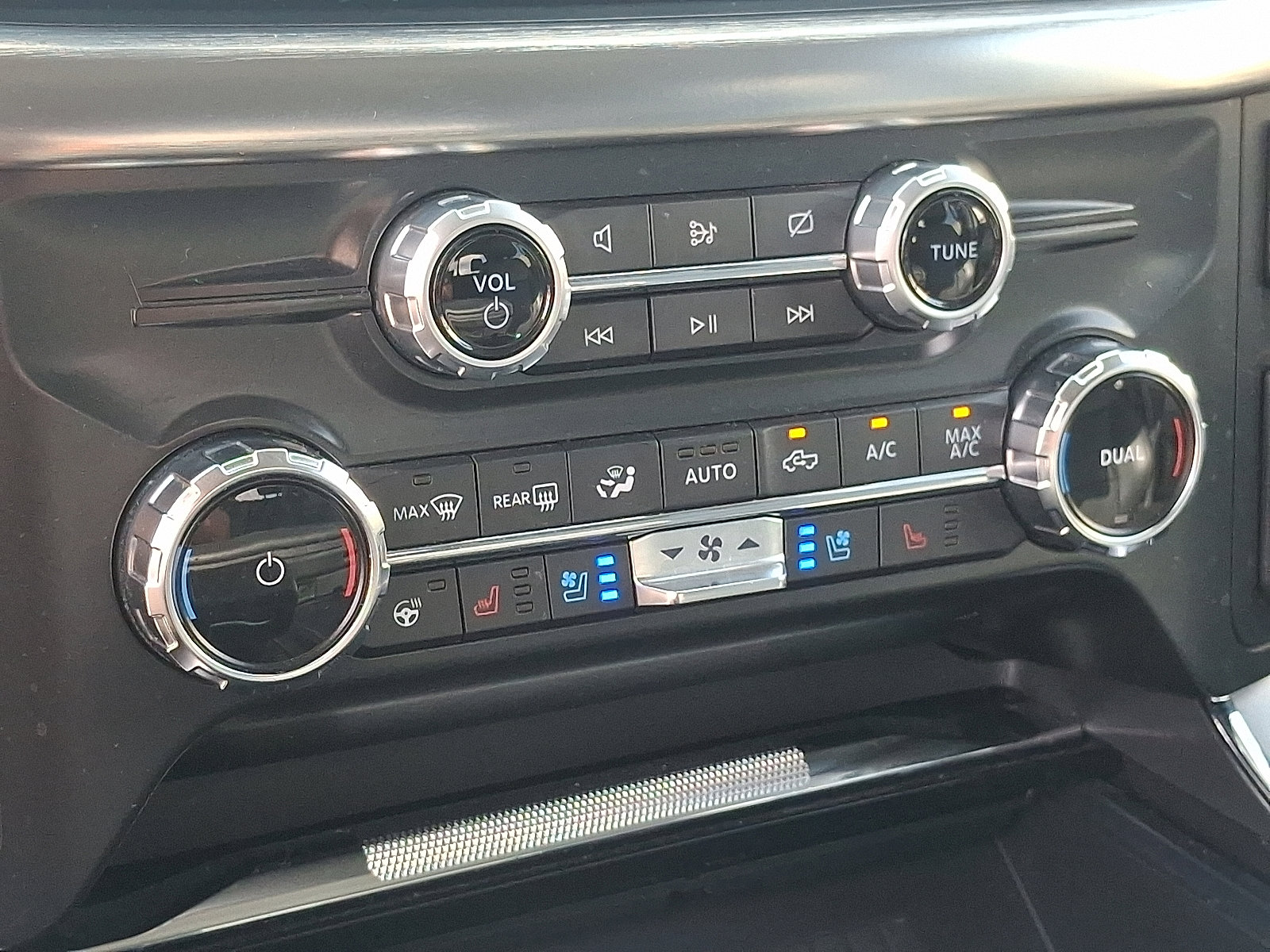 Used 2022 Ford F150 Lariat w/ Equipment Group 502A High image 15