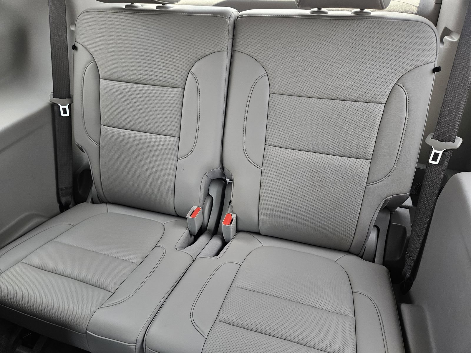 Used 2023 GMC Acadia SLT w/ Preferred Package FWD image 17