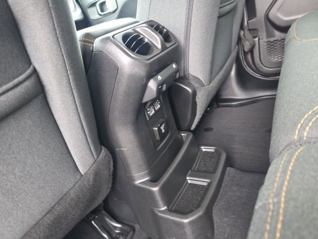 Used 2025 Jeep Wrangler Unlimited Sahara w/ Safety Group image 39