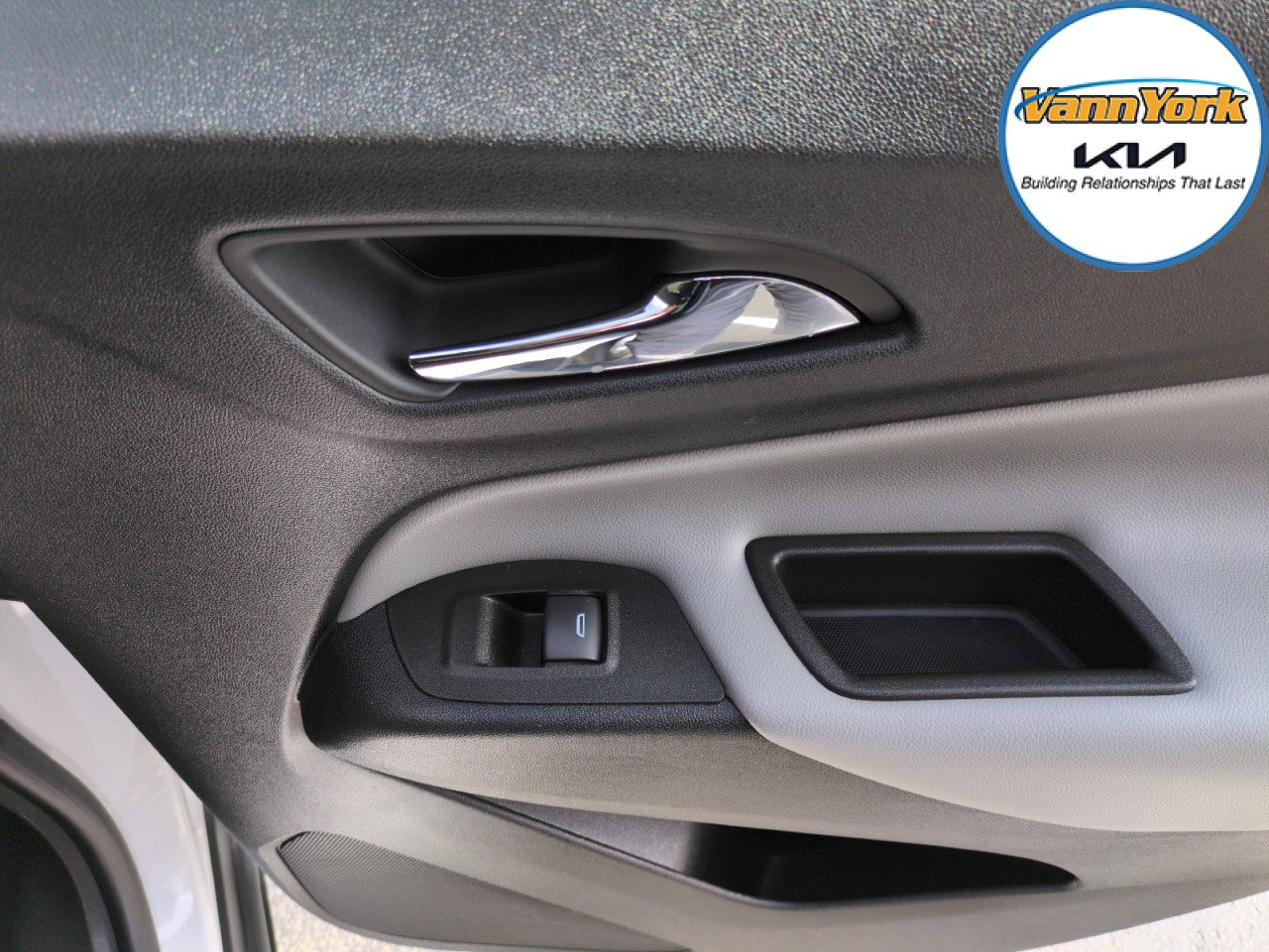 Used 2023 Chevrolet Equinox LS w/ Driver Confidence II Package image 38