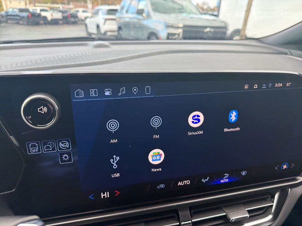 New 2026 Chevrolet Equinox EV LT image 18