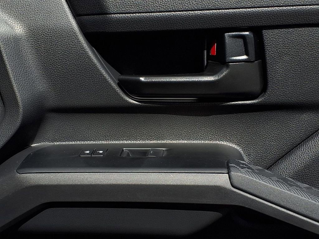 Certified 2025 Toyota Tacoma SR5 image 25