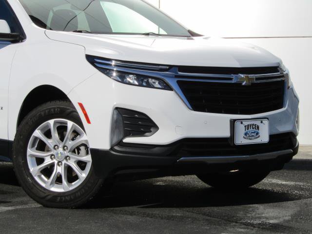 Used 2023 Chevrolet Equinox LT w/ Driver Convenience Package image 4
