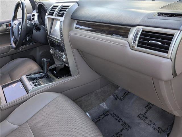 Used 2016 Lexus GX 460 w/ Preferred Accessory Package image 20