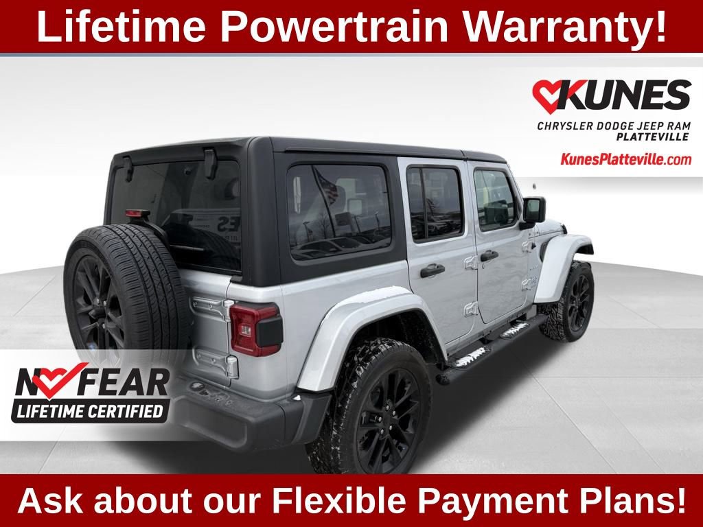 Used 2023 Jeep Wrangler Unlimited Sahara AWD/4WD image 13