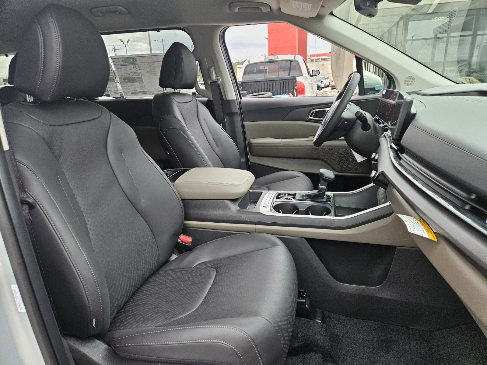 New 2026 Kia Carnival EX image 12