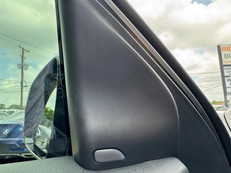 Used 2017 INFINITI QX60 FWD w/ Deluxe Technology Package image 11