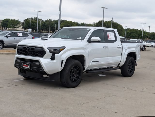 Used 2024 Toyota Tacoma TRD Sport w/ TRD Sport Upgrade Package AWD/4WD image 9