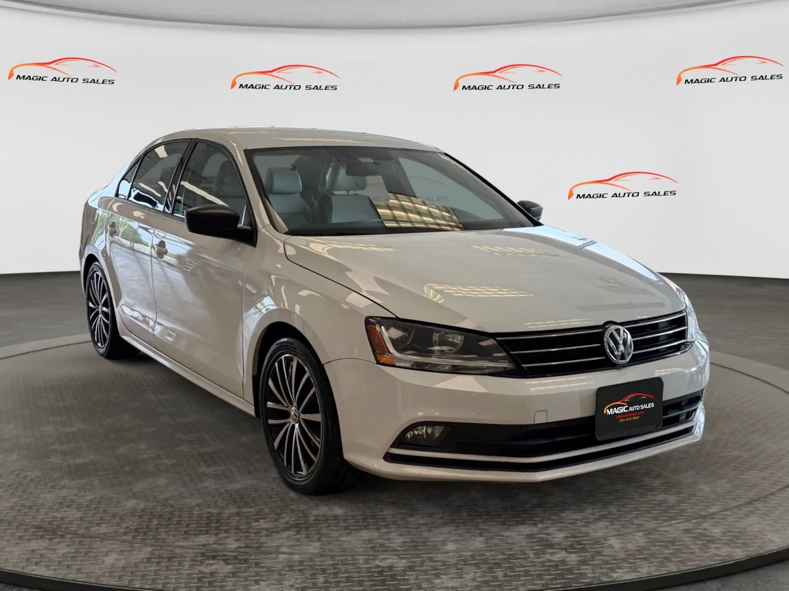 Used 2017 Volkswagen Jetta Sport FWD image 5