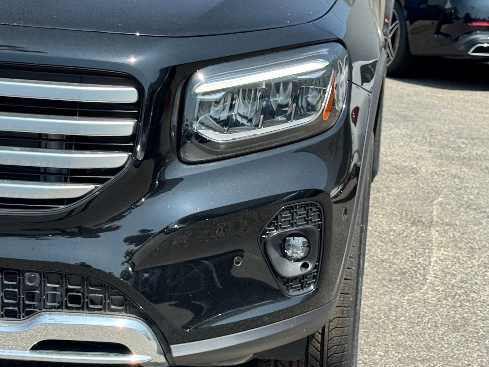 New 2025 Mercedes-Benz GLB 250 image 7