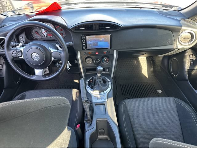 Used 2019 Toyota 86 RWD image 4