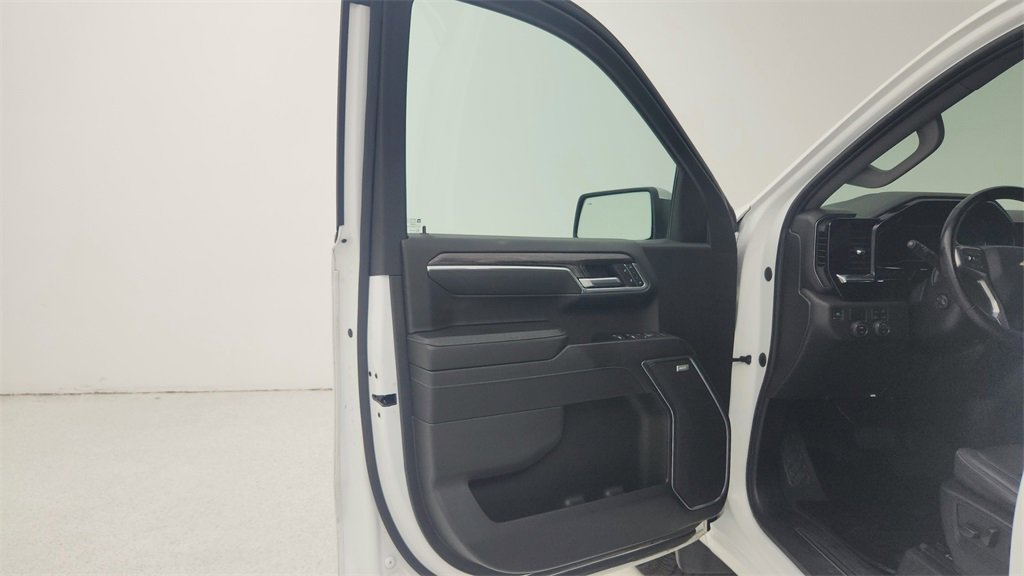 Used 2023 Chevrolet Silverado 1500 LTZ image 22