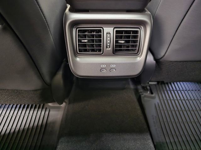 Used 2023 Toyota Crown Limited w/ Advanced Technology Package image 31