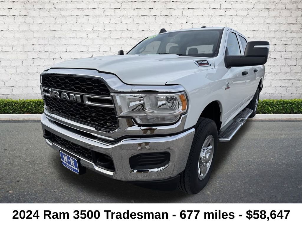 Used 2024 RAM 3500 Tradesman w/ Chrome Appearance Group image 7