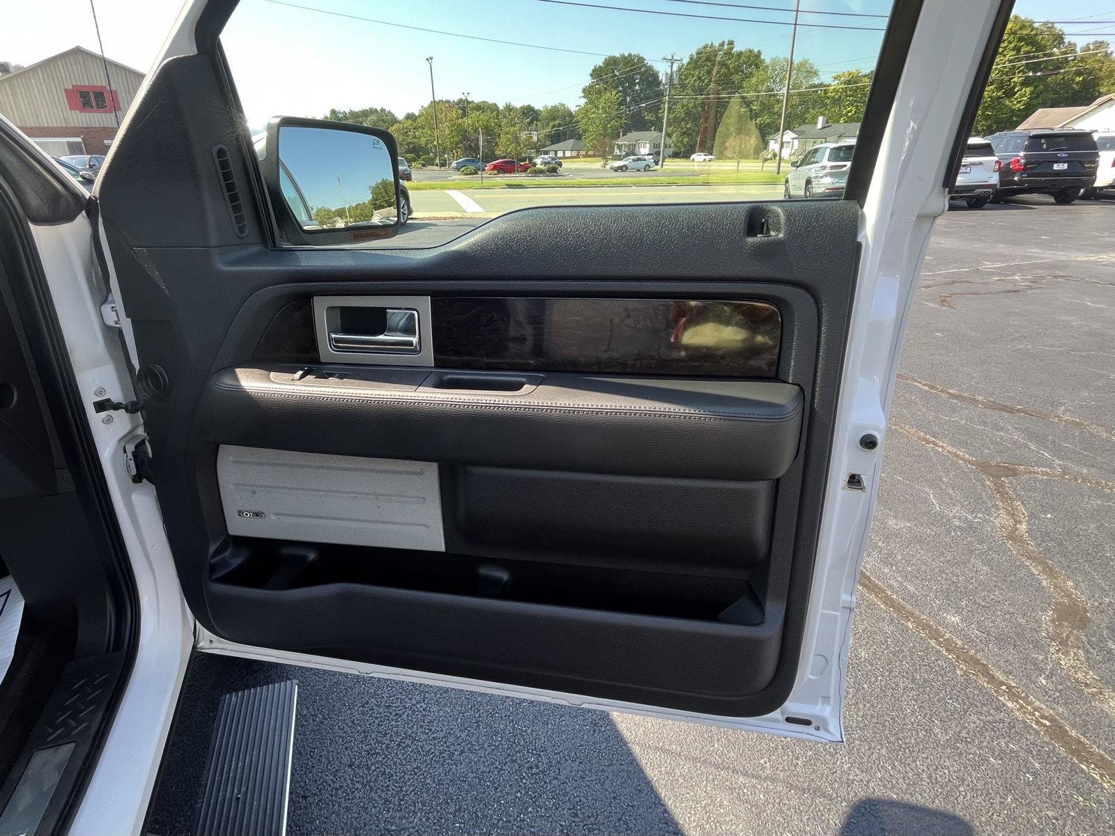 Used 2013 Ford F150 Platinum RWD image 32