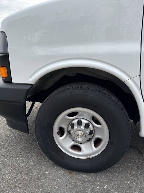 Used 2023 Chevrolet Express 3500 w/ Power Convenience Package RWD image 11